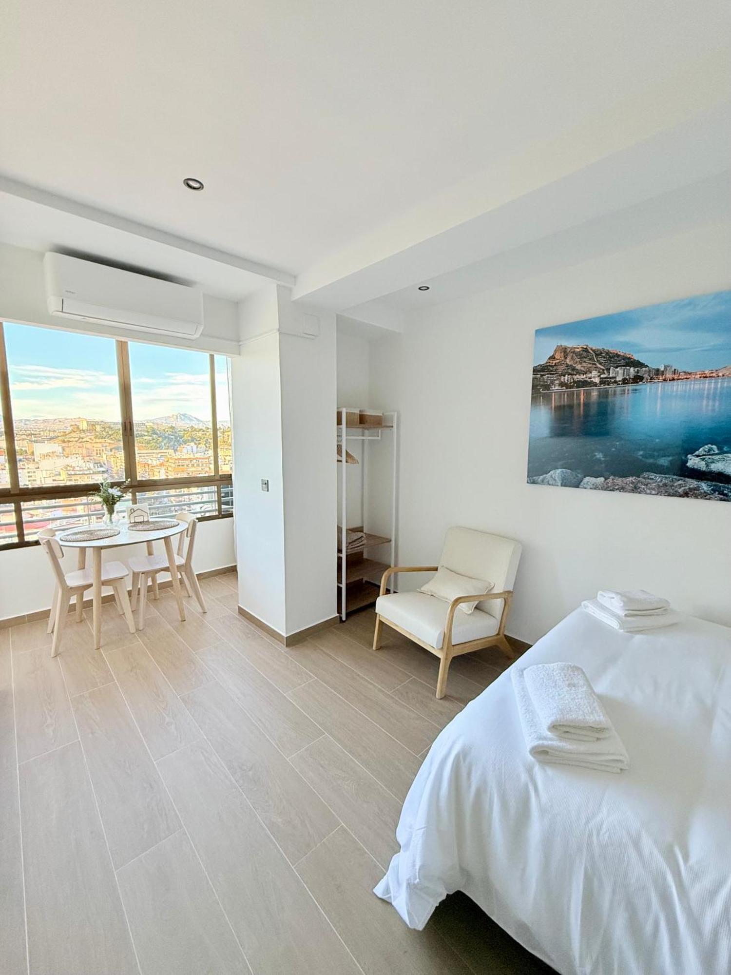 Apartament 18Th Floor City Center Riscal Аликанте Екстериор снимка