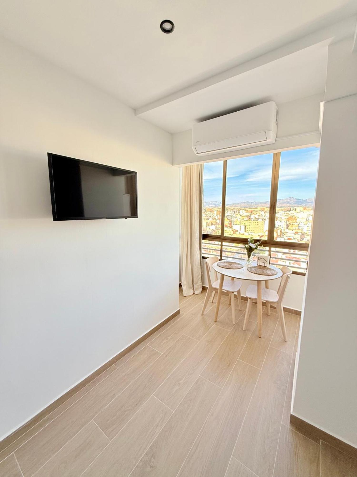 Apartament 18Th Floor City Center Riscal Аликанте Екстериор снимка
