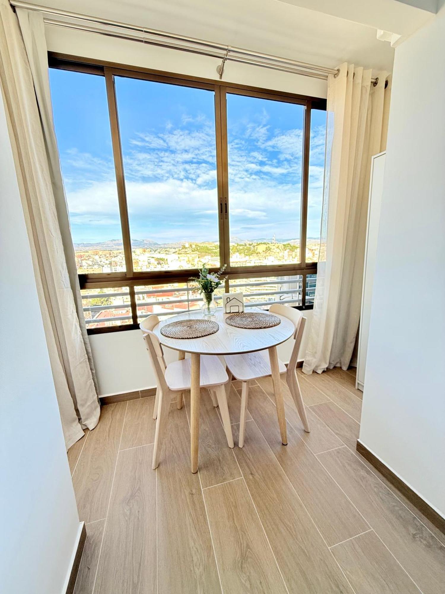 Apartament 18Th Floor City Center Riscal Аликанте Екстериор снимка